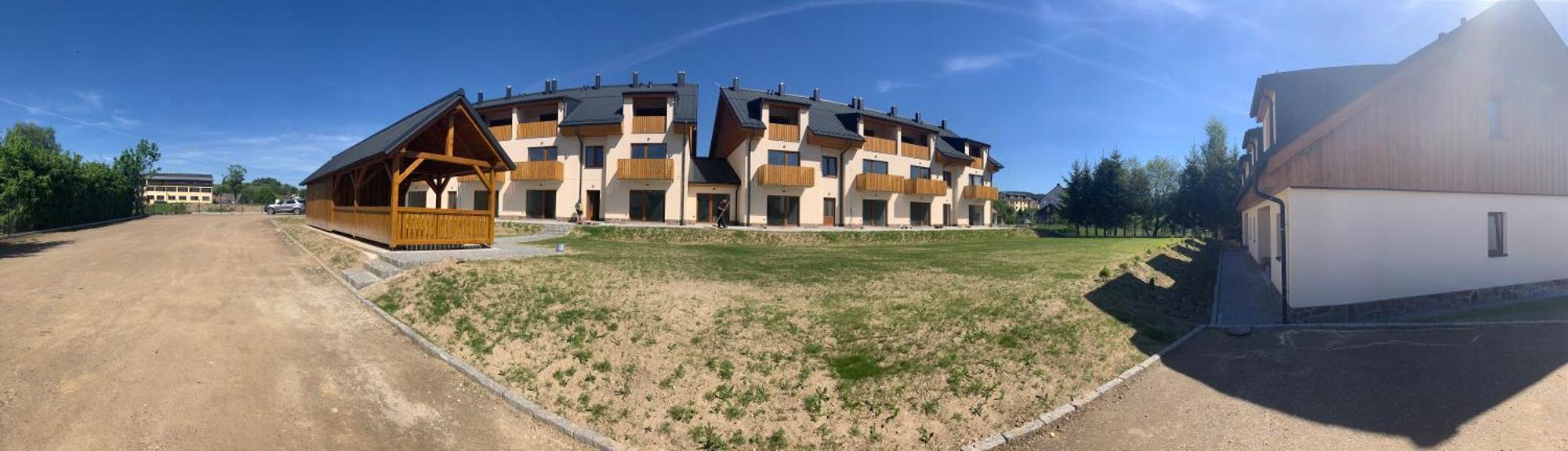 Apartman Mavis กัชแปร์สแก ฮอรี ภายนอก รูปภาพ