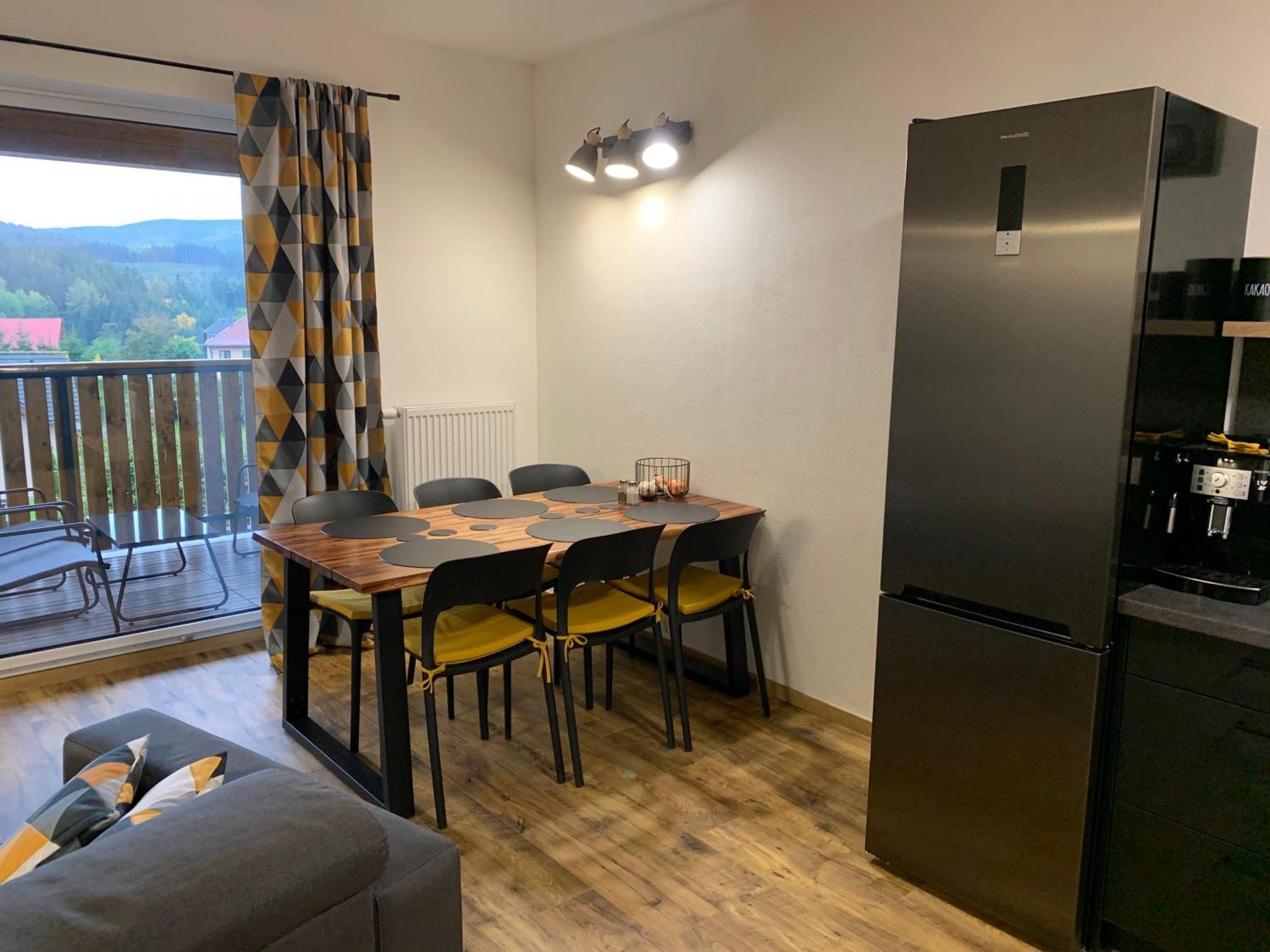 Apartman Mavis กัชแปร์สแก ฮอรี ภายนอก รูปภาพ