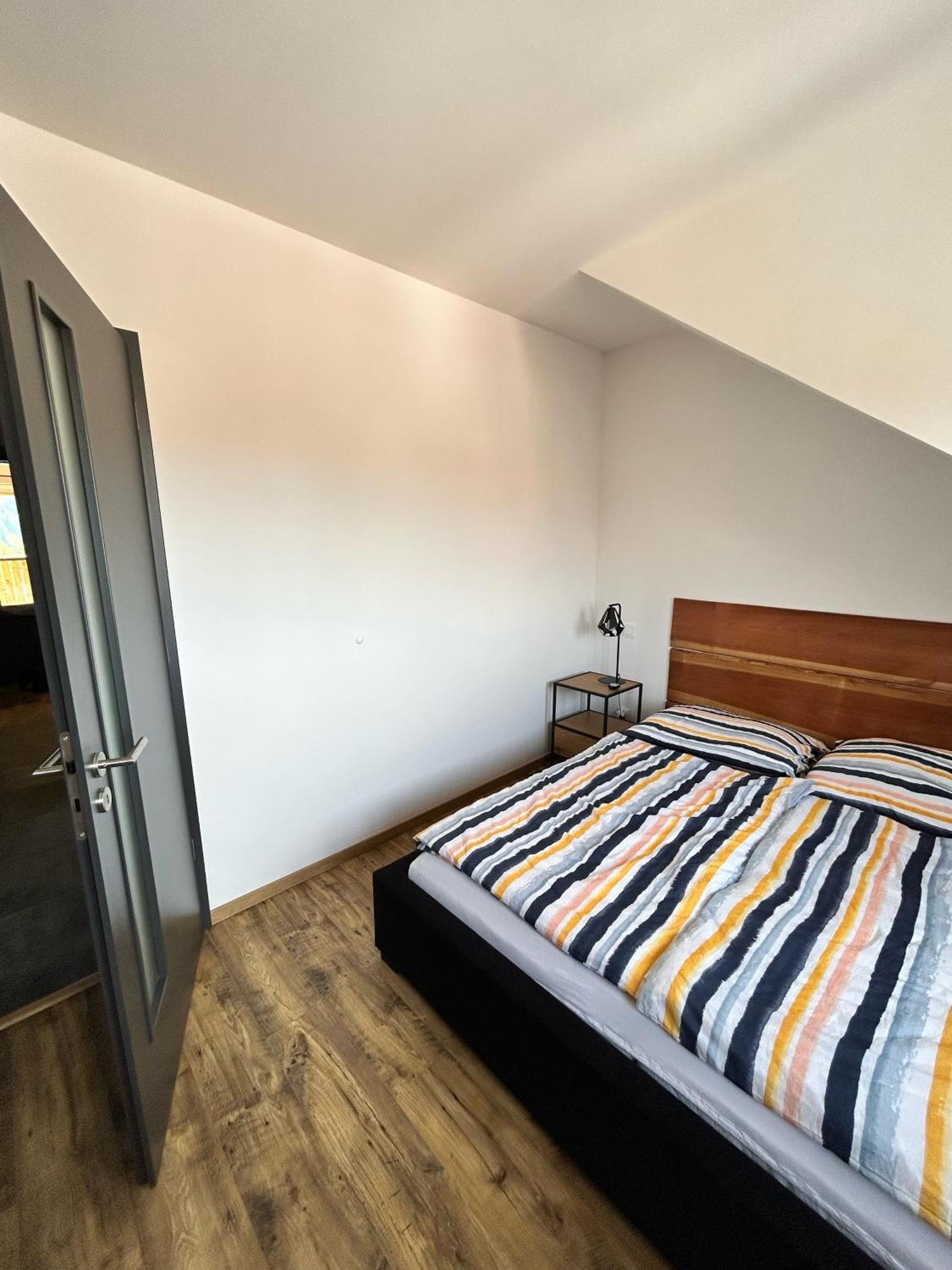 Apartman Mavis กัชแปร์สแก ฮอรี ภายนอก รูปภาพ